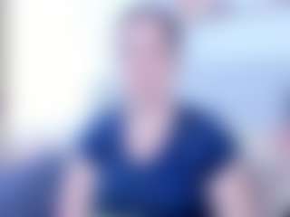 Angela MILF webcam performer live streaming