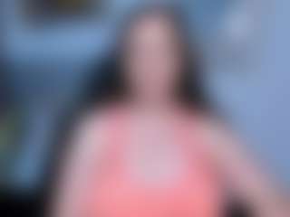 Angela MILF webcam performer live streaming
