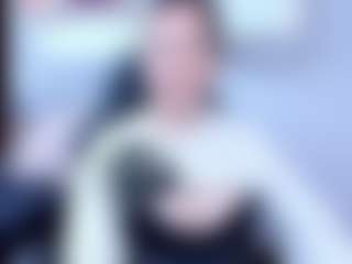 Angela MILF webcam performer live streaming