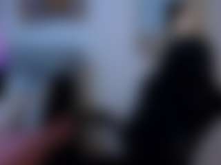 Live cam show with Angela - College MILF on wildcum.com