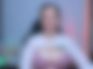 Angela MILF webcam performer live streaming