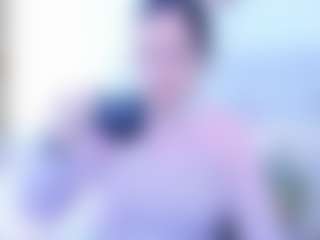Live cam show with Angela - Bedroom Mature on Hubzter Live