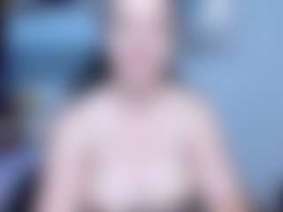 Live cam show with Angela - Flashing on Camsoda