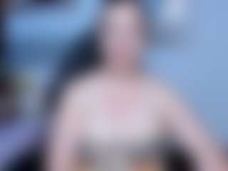 Live cam show with Angela - Middle Aged on friskycurves.com