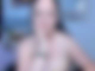 Live cam show with Angela - Middle Aged on Dolls Live