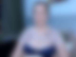 Live cam show with Angela - Mature on livesuperchat.net