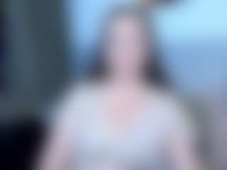 Live cam show with Angela - College MILF on Camsoda
