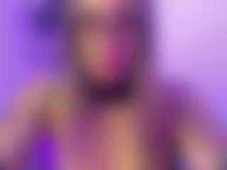 Live cam show with Pink_quarz - Blonde Hair Curvy on Milfs Live