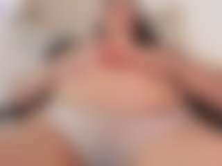 CailynHot's Live Sex Cam Show