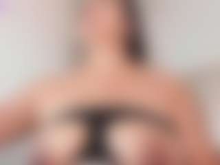 Live cam show with CailynHot - Mature on madthumbs
