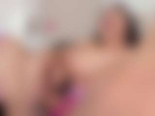 Live cam show with CailynHot - Pregnant on Camsoda