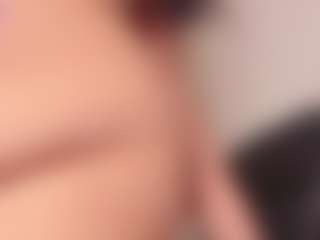 CailynHot MILF webcam performer live streaming