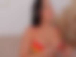 Dezzire's Live Sex Cam Show