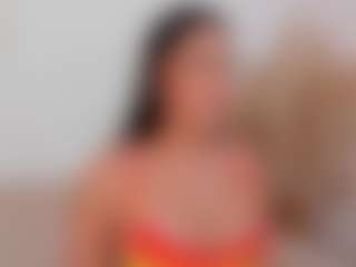 Dezzire's Live Sex Cam Show