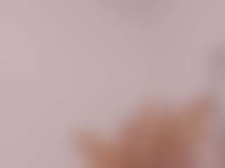 Dezzire's Live Sex Cam Show