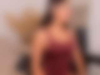 Dezzire's Live Sex Cam Show