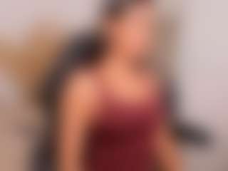 Dezzire's Live Sex Cam Show