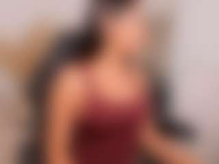 Dezzire's Live Sex Cam Show