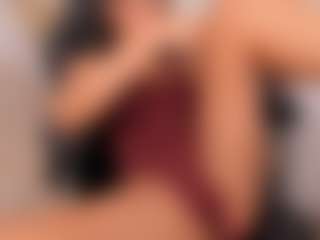 Dezzire's Live Sex Cam Show