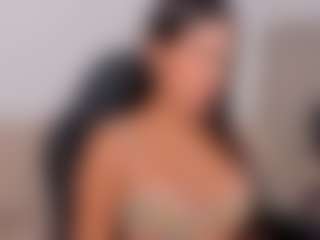 Dezzire's Live Sex Cam Show