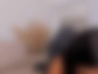 Dezzire's Live Sex Cam Show