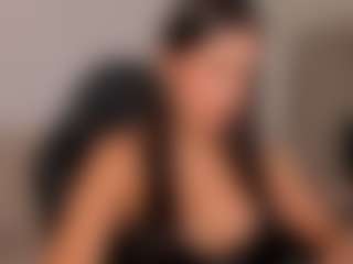 Dezzire's Live Sex Cam Show