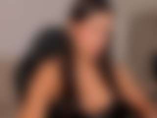 Dezzire's Live Sex Cam Show