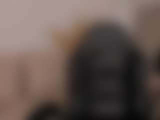 Dezzire's Live Sex Cam Show