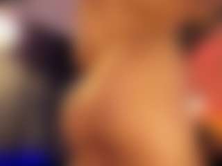 Live cam show with Nayla Potter - BBW Ebony on CamClone