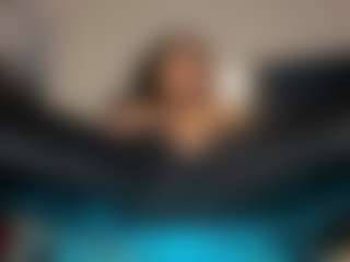 Live cam show with Nayla Potter - Anal Teen (18+) on SpunkLive