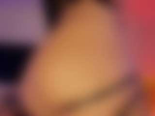 Live cam show with Nayla Potter - Big Tits Curvy on liverealitysex.com