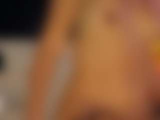 Live cam show with Nayla Potter - Striptease Latina on Porn Luv | colombia