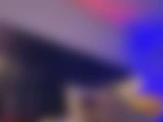 Live cam show with Nayla Potter - Fingers on CamwithHer