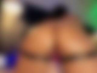 Nayla Potter's Live Sex Cam Show