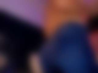 Live cam show with Nayla Potter - Brown Eyes Curvy on Uber Horny