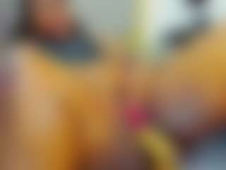 Live cam show with anitataylor - Wet on Camsoda