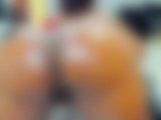 Live cam show with anitataylor - Body Massage on Streamer API