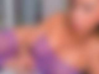 Elianabortt's Live Sex Cam Show
