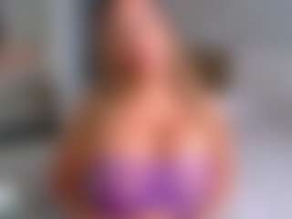 Elianabortt's Live Sex Cam Show