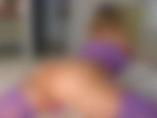 Elianabortt's Live Sex Cam Show