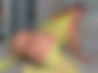 Elianabortt's Live Sex Cam Show