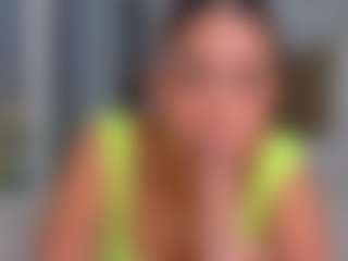 Elianabortt's Live Sex Cam Show