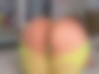 Elianabortt's Live Sex Cam Show