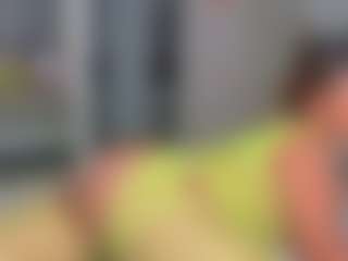 Elianabortt's Live Sex Cam Show