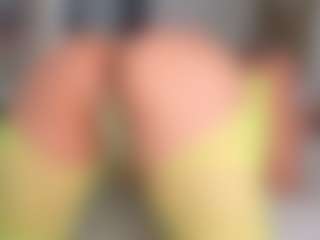 Live cam show with Elianabortt - Dirty Talk on AdultVida.com