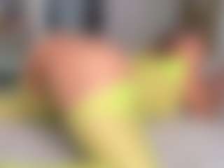 Elianabortt's Live Sex Cam Show