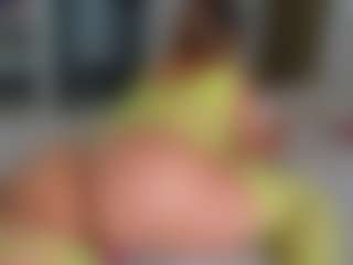 Elianabortt's Live Sex Cam Show