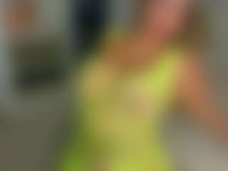 Elianabortt's Live Sex Cam Show
