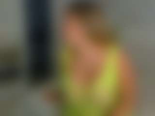 Elianabortt's Live Sex Cam Show
