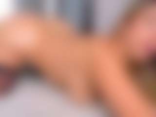 Elianabortt's Live Sex Cam Show